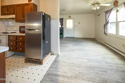 670A New Castle Court, Lakewood, NJ 08701 - Photo 8