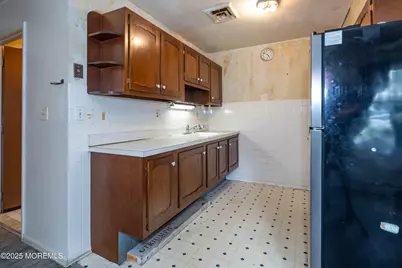 670A New Castle Court, Lakewood, NJ 08701 - Photo 12