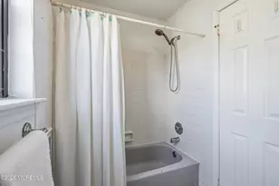 149 Malibu Dr, Eatontown, NJ 07724 - Photo 44