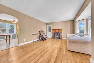 23 Spring St, Freehold, NJ 07728 - Photo 4