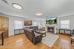 16 Roosevelt Ave, Morganville, NJ 07751 - Photo 12