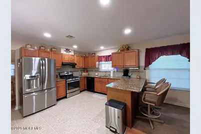 106 Chesterfield Lane, Toms River Township, NJ 08757 - Photo 6