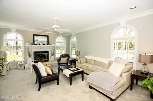 38 Dansbury Ct, Freehold, NJ 07728 - Photo 4