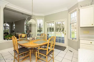 38 Dansbury Ct, Freehold, NJ 07728 - Photo 8