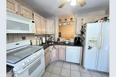 93 Heron Court, Manalapan Township, NJ 07726 - Photo 2