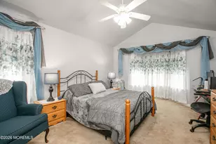 26 Skyline Dr, Lakewood, NJ 08701 - Photo 10