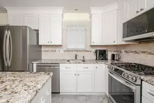 26 Skyline Dr, Lakewood, NJ 08701 - Photo 22
