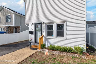 69 Dalby Place, North Middletown, NJ 07748 - Photo 2