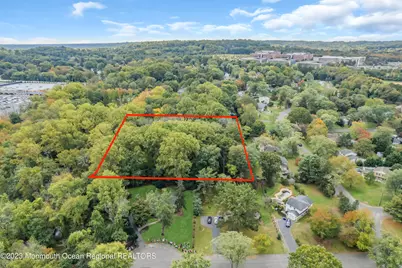 123-125 Magnolia Lane, Middletown, NJ 07748 - Photo 10