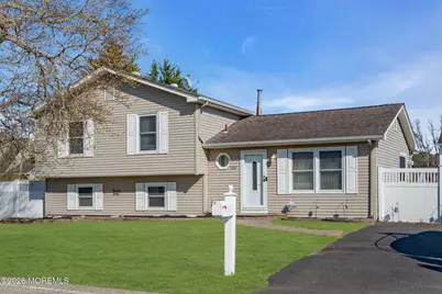 1233 Pacific Avenue, Beachwood, NJ 08722 - Photo 2