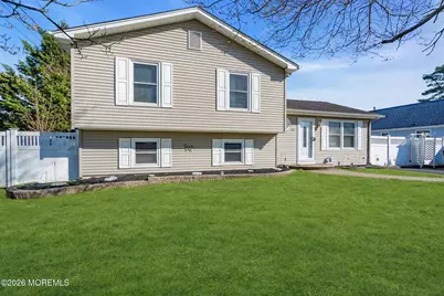 1233 Pacific Avenue, Beachwood, NJ 08722 - Photo 4