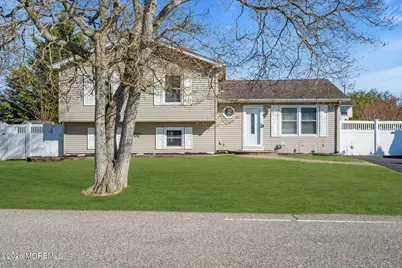1233 Pacific Avenue, Beachwood, NJ 08722 - Photo 6