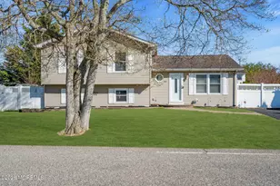 1233 Pacific Ave, Beachwood, NJ 08722 - Photo 6