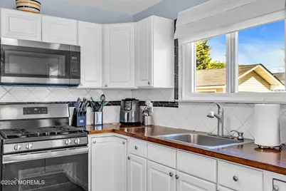 1233 Pacific Avenue, Beachwood, NJ 08722 - Photo 18