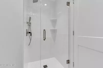 42 Lexington Court, Red Bank, NJ 07701 - Photo 10