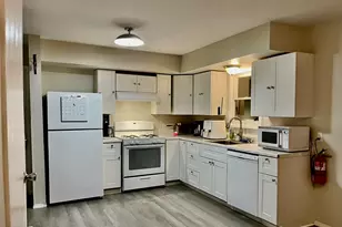 512 Roosevelt Ave, Toms River Township, NJ 08753 - Photo 4