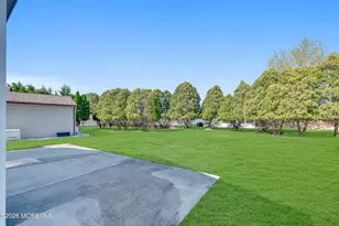 8 La Terraza Dr, Toms River Township, NJ 08757 - Photo 10