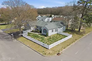 101 Foxwood Ln, Forked River, NJ 08731 - Photo 4