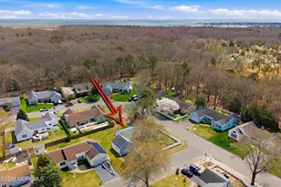 101 Foxwood Ln, Forked River, NJ 08731 - Photo 2