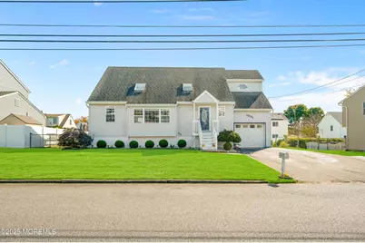 1521 Neptune Avenue, Beachwood, NJ 08722 - Photo 2