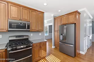 817 Locust Rd, Beachwood, NJ 08722 - Photo 14