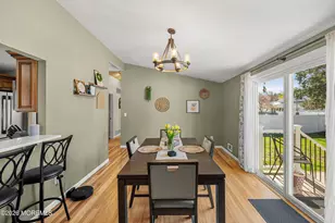 27 Lafayette Dr, Hazlet Township, NJ 07730 - Photo 6