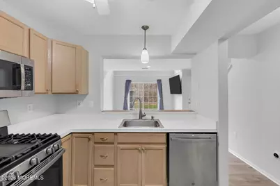 45 Dover Court, Tinton Falls, NJ 07712 - Photo 8