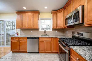 19 Princeton Dr, Howell Township, NJ 07731 - Photo 4