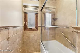 92 Fox Chase Ct, Freehold, NJ 07728 - Photo 36