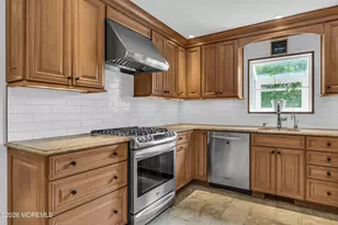 24 Laurelwood Dr, Colts Neck Township, NJ 07722 - Photo 14