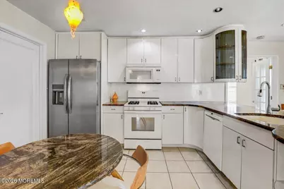 369 Yorkshire Place, Morganville, NJ 07751 - Photo 10