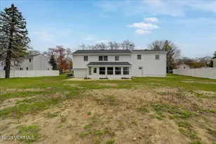 3 Roberta Dr, Middletown, NJ 07748 - Photo 36