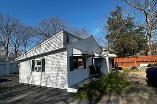 114 W 4th St, Howell Township, NJ 07731 - Photo 4