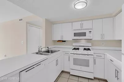 422 Ocean Boulevard N #2J, Long Branch, NJ 07740 - Photo 22