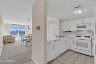 422 Ocean Blvd N, Long Branch, NJ 07740 - Photo 10