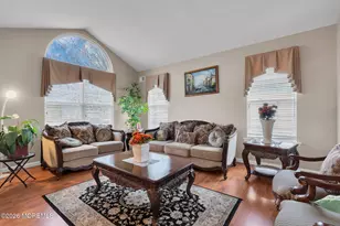 111 Enclave Blvd, Lakewood, NJ 08701 - Photo 18