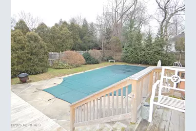 19 Peachtree Road, Oakhurst, NJ 07755 - Photo 4