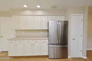 2337 E Ashfield Ct, Toms River Township, NJ 08755 - Photo 10