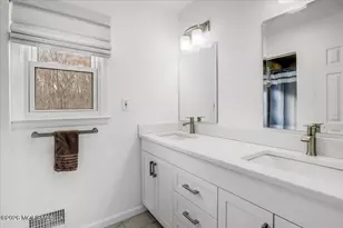 21 Prince William Rd, Morganville, NJ 07751 - Photo 22