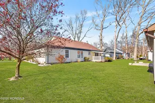 538 N Petunia Ln N, Whiting, NJ 08759 - Photo 30