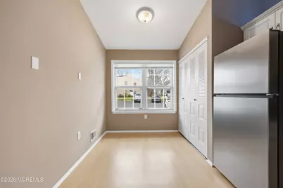 64 Boxwood Terrace, Red Bank, NJ 07701 - Photo 6