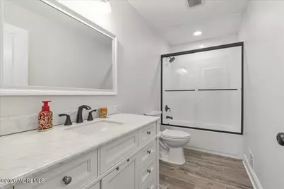 10 Illinois Avenue, Port Monmouth, NJ 07758 - Photo 12