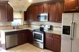 644 Plymouth Dr, Lakewood, NJ 08701 - Photo 2
