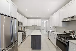 28 Golders Green Rd, Lakewood, NJ 08701 - Photo 16