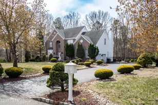 845 Woodbury Dr, Jackson, NJ 08527 - Photo 2