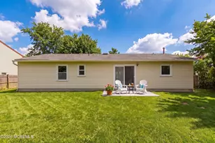 10 Lilac Pl, Howell Township, NJ 07731 - Photo 28