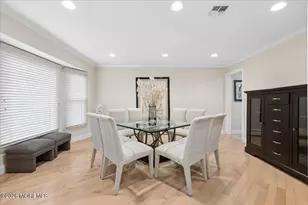 5 Crown Ct, Manalapan Township, NJ 07726 - Photo 10