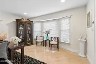 5 Crown Ct, Manalapan Township, NJ 07726 - Photo 12