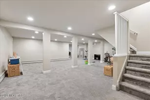 5 Crown Ct, Manalapan Township, NJ 07726 - Photo 36