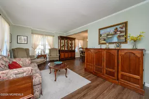 109 Concord Cir, Howell Township, NJ 07731 - Photo 4